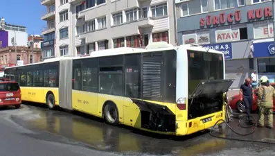 İETT otobüsünde korkutan yangın: Yolcular tahliye edildi