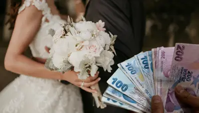 Başvurular başladı! Evlilik kredisi şartları 2025: Yeni evleneceklere faizsiz kredi desteği ne kadar oldu?