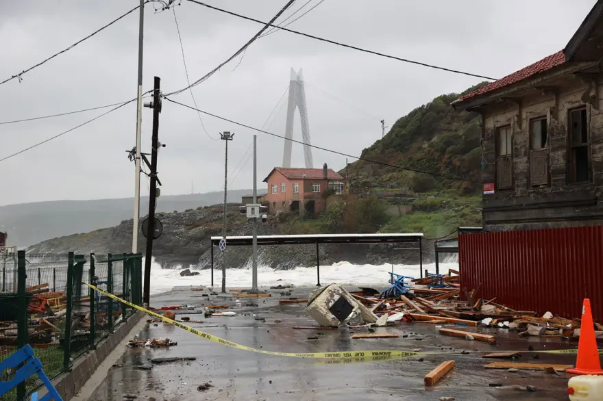 İstanbul’da sağanak yağış, fırtına ve kar (Şile’de okullar tatil edildi) 10