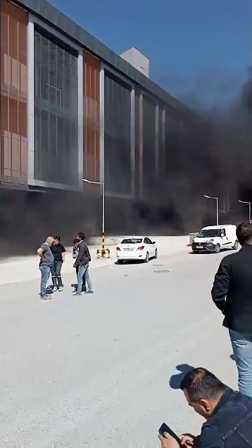 İstanbul’daiş hanında yangın paniği 1