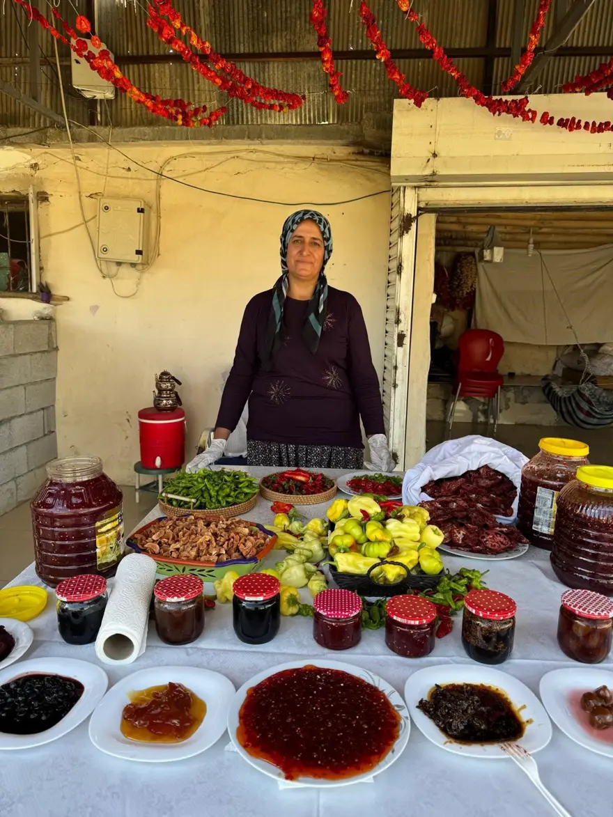 Biberden reçel yaptı şimdi şiparişlere yetişemiyor: İlginç lezzete talep fazla Biberden reçel yaptı şimdi şiparişlere yetişemiyor: İlginç lezzete talep fazla