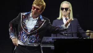 Elton John ülkesindeki son konserini Glastonbury'de verecek Elton John ülkesindeki son konserini Glastonbury'de verecek