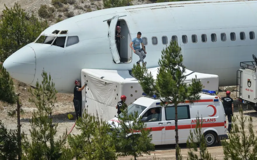Türkiye ve KKTC'den nefes kesen tatbikat 17