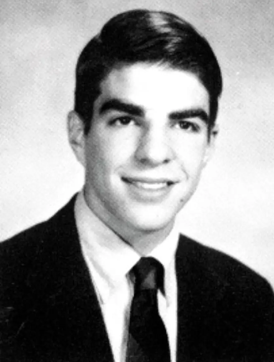 Zachary Quinto 23