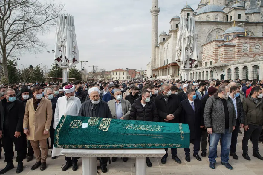 Salih Memişoğlu son yolculuğuna uğurlandı 14 Salih Memişoğlu son yolculuğuna uğurlandı 14