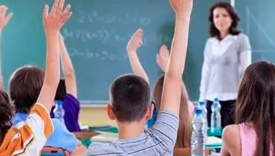 MEB emekli öğretmenlerin de fikirlerinden yararlanacak