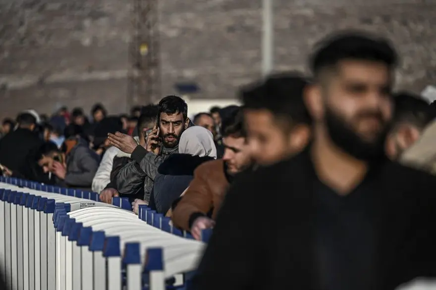 Sınır dışı etme hazırlığı: Almanya ve Avusturya'nın başı çektiği birçok Avrupa  ülkesi Suriyelilerin iltica başvurularını dondurdu 