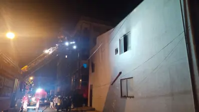 Elektrik deposunda korkutan yangın