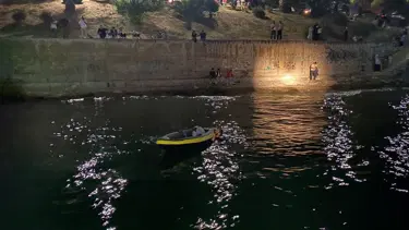 Denizde mahsur kalan 4 kişiyi ekipler kurtardı