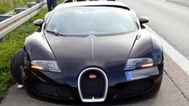 Veyron 200 kilometre hızla kaza yaptı