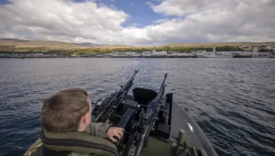 Bomba şakası sonu oldu: Nükleer denizaltı karantinaya alındı