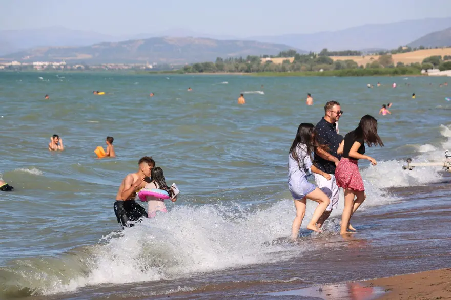 Konya'nın denizi Karaburun Plajı tatilcilerin yeni gözdesi oldu 11