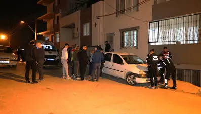 İzmir'de korkunç olay: 2 çocuğunu ve kendisini vurdu