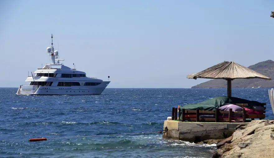 Milyon euroluk yatlar Bodrum'a demirledi 