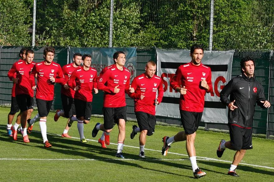 A Milliler kayıt altında 4
