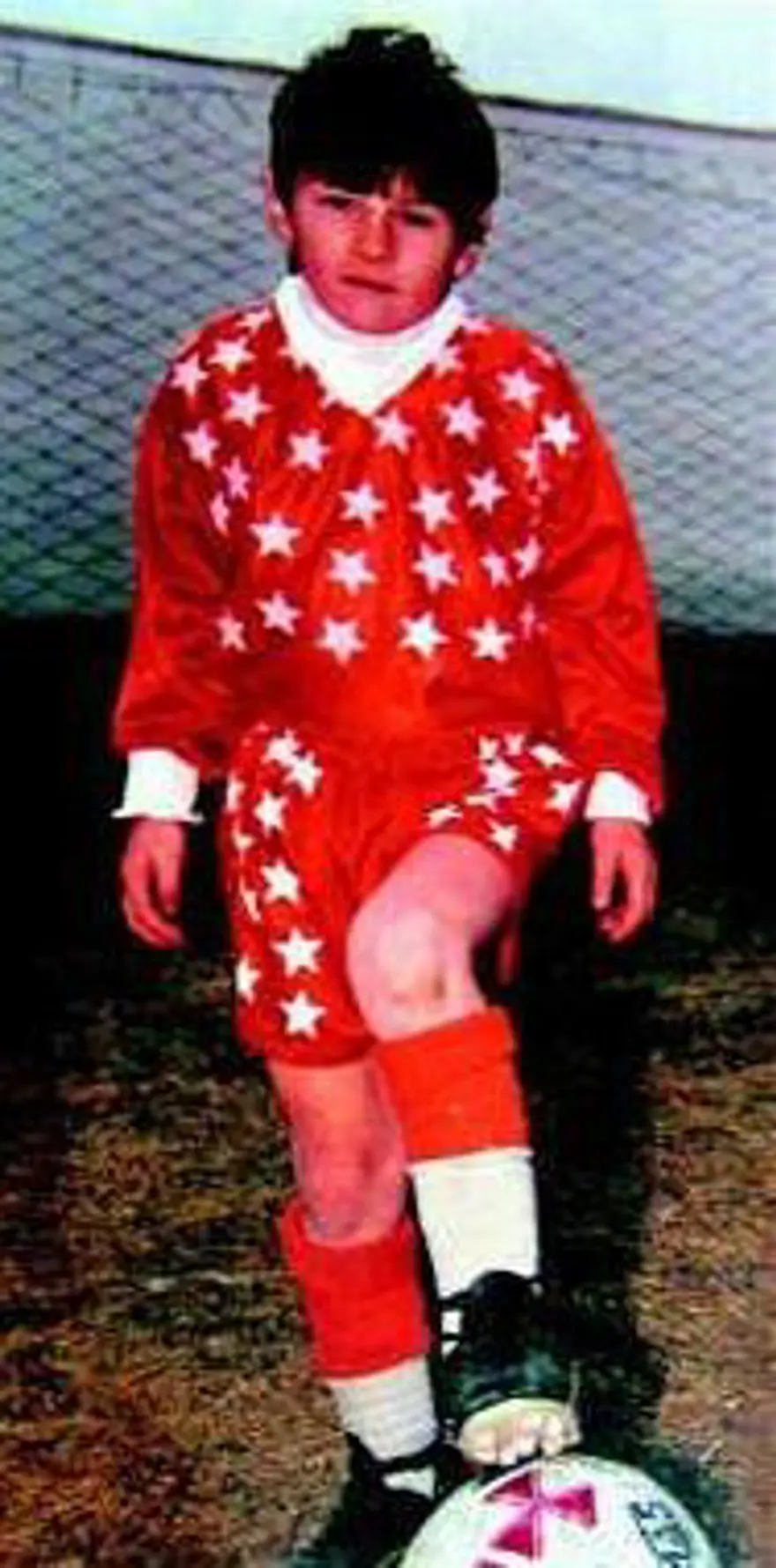 Bebeklikten gençliğe Messi... 6 Bebeklikten gençliğe Messi... 6