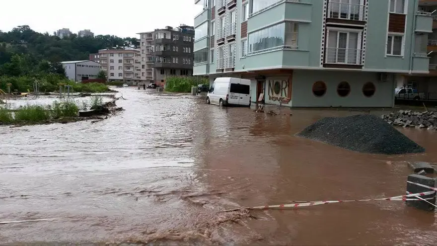 Artvin'de sel faciası: 7 kişi hayatını kaybetti 9