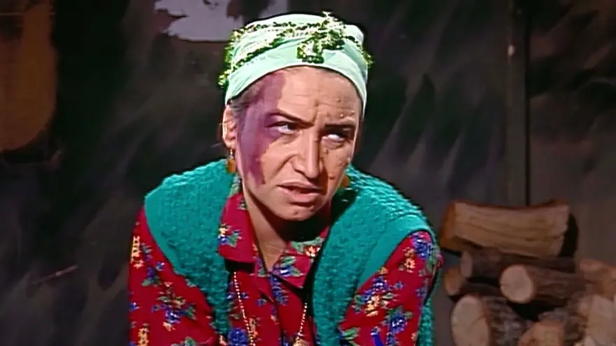 Asuman ve Mükremin ayrılığın eşiğinde (Bir Demet Tiyatro) 4
