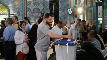 İran'da cumhurbaşkanlığı seçimi: İki aday karşı karşıya gelecek