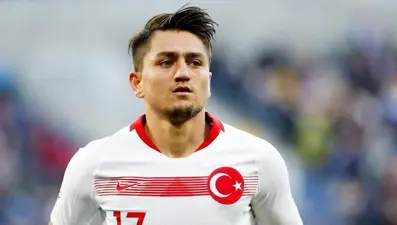 Cengiz Ünder kimdir? Fenerbahçe ile adı anılan Cengiz Ünder kaç yaşında, hangi mevkide oynuyor?