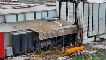 İzmir’de fabrikada patlama: Bir ölü, dört ağır yaralı