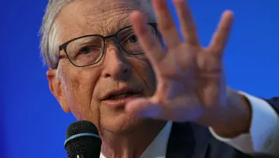 Bill Gates açıkladı: Yapay zekanın ele geçiremeyeceği 3 meslek