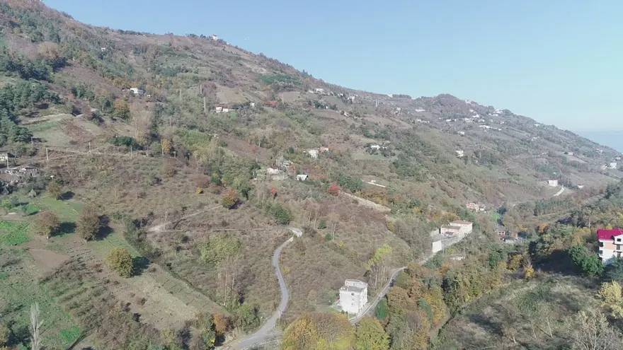 Trabzon'da karantinayı duyan mahalleden kaçtı 