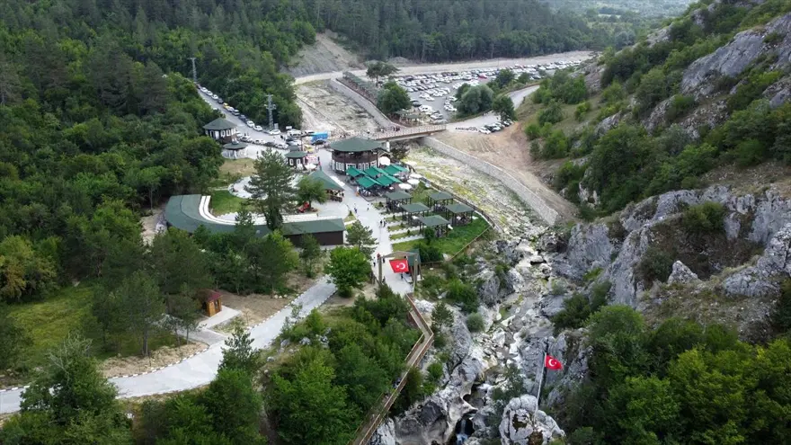 Kastamonu'nun kanyonlarıyla ünlü ilçesi Pınarbaşı nüfusunun 20 katı ziyaretçi ağırladı 21 Kastamonu'nun kanyonlarıyla ünlü ilçesi Pınarbaşı nüfusunun 20 katı ziyaretçi ağırladı 21