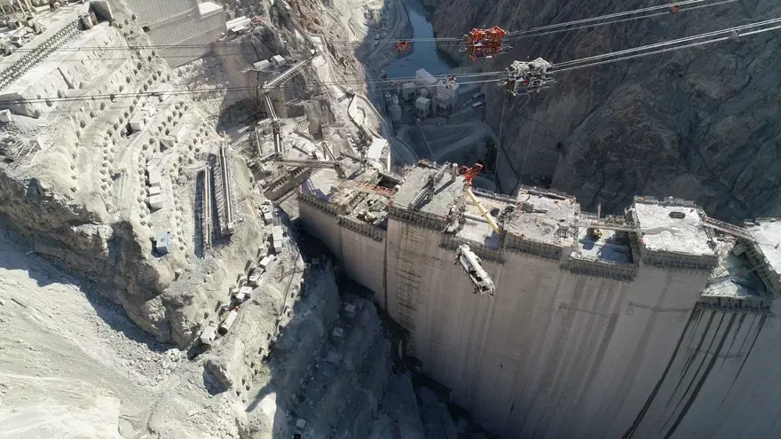 Yusufeli Barajı'nda son 16 metre 6 Yusufeli Barajı'nda son 16 metre 6