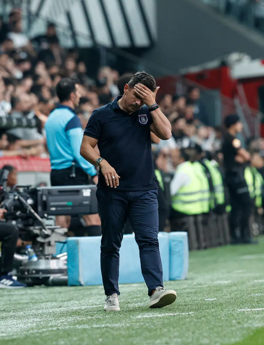 EMRE BELÖZOĞLU'NDAN AÇIKLAMA 7