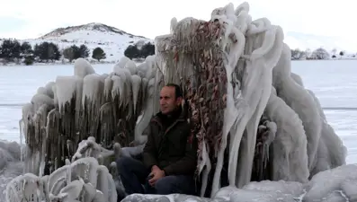 Antartika değil Çıldır Gölü: "Ağlayarak dondu"