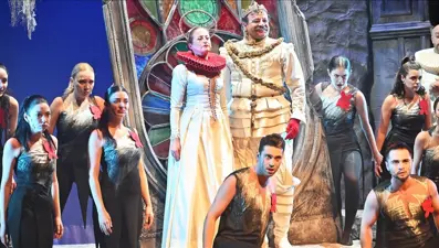 Bir mor ve ötesi Müzikali: ARAF müzikali sanatseverlerle buluştu