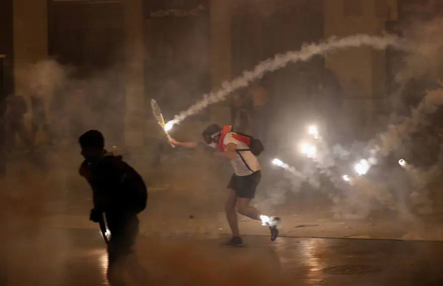 Beyrut'ta protestolar sürüyor 8