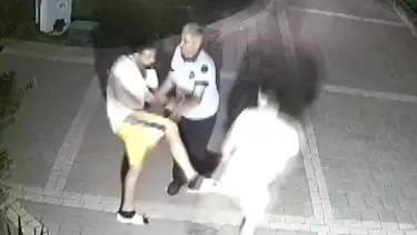 Oğluyla kavga eden 13 yaşındaki çocuğu dövdü