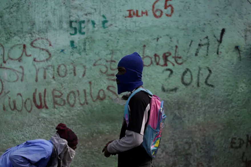 Haiti'de hükümet karşıtı protestolar şiddet olaylarına sahne oluyor 25