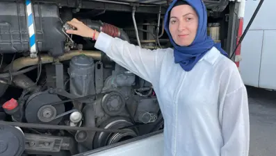 Kocası ile aynı otobüste şoförlük yapıyor