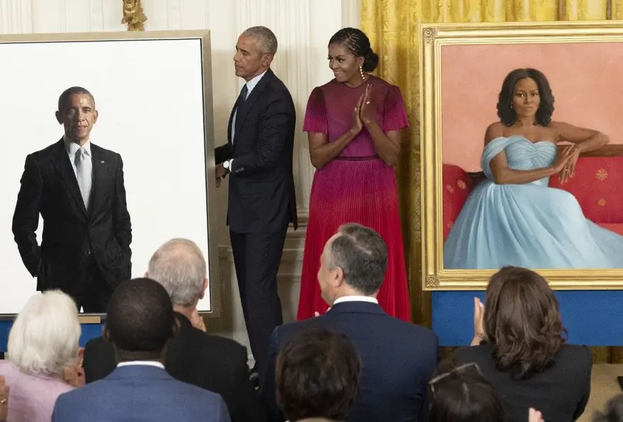 Barack Obama ve Michelle Obama'nın resmi portreleri Beyaz Saray'da 