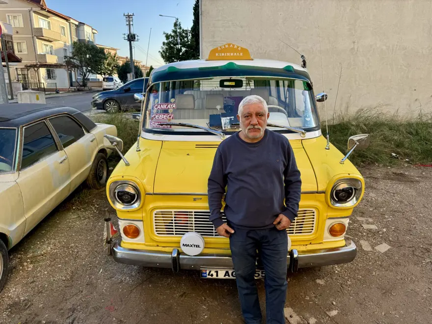 Kocaeli'nin "Pala Dayı"sı: 1976 model minibüsüyle çocukluk hayalini yaşatıyor 13