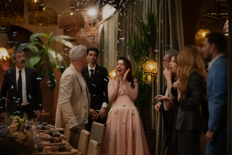 Sakla Beni 12. bölümde neler olacak? Naz'dan bebek müjdesi 4