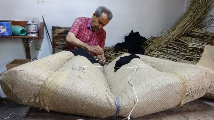 Öğretmenliği değil, çıraklığı seçti: Şimdi mesleğin son temsilcilerinden 9