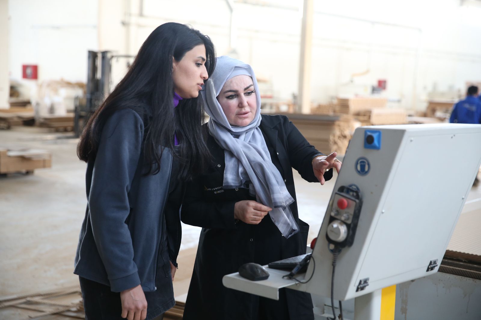 Kanseri yendi, fabrika kurdu: 3 çocuk annesi 100 kişiye istihdam sağlıyor