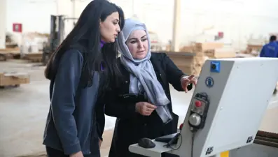 Kanseri yendi, fabrika kurdu: 3 çocuk annesi 100 kişiye istihdam sağlıyor