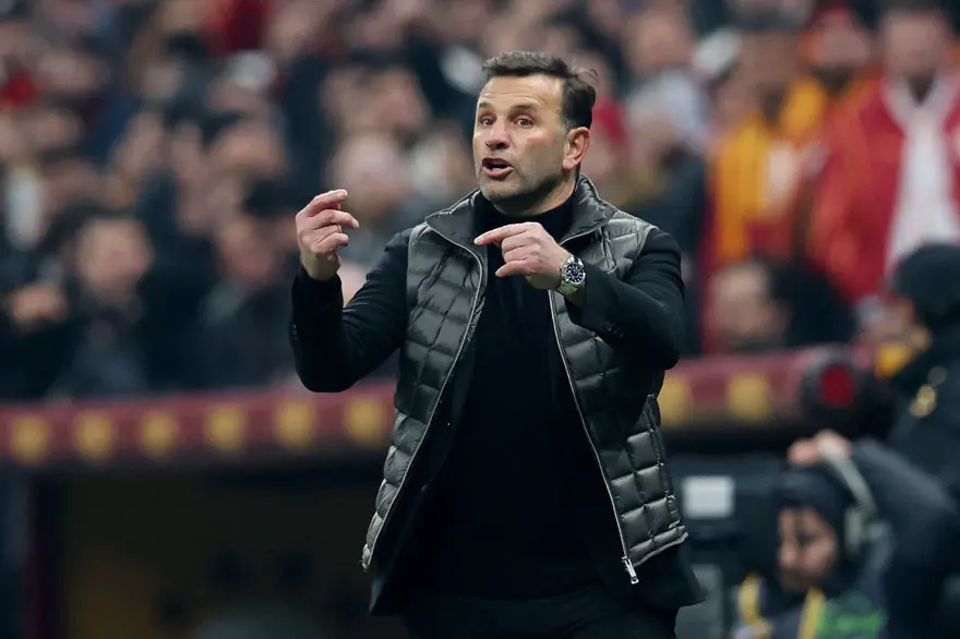 Galatasaray teknik ekibinden Mourinho'nun sözlerine yanıt: "Ben bir insanım, maymun değilim." 3