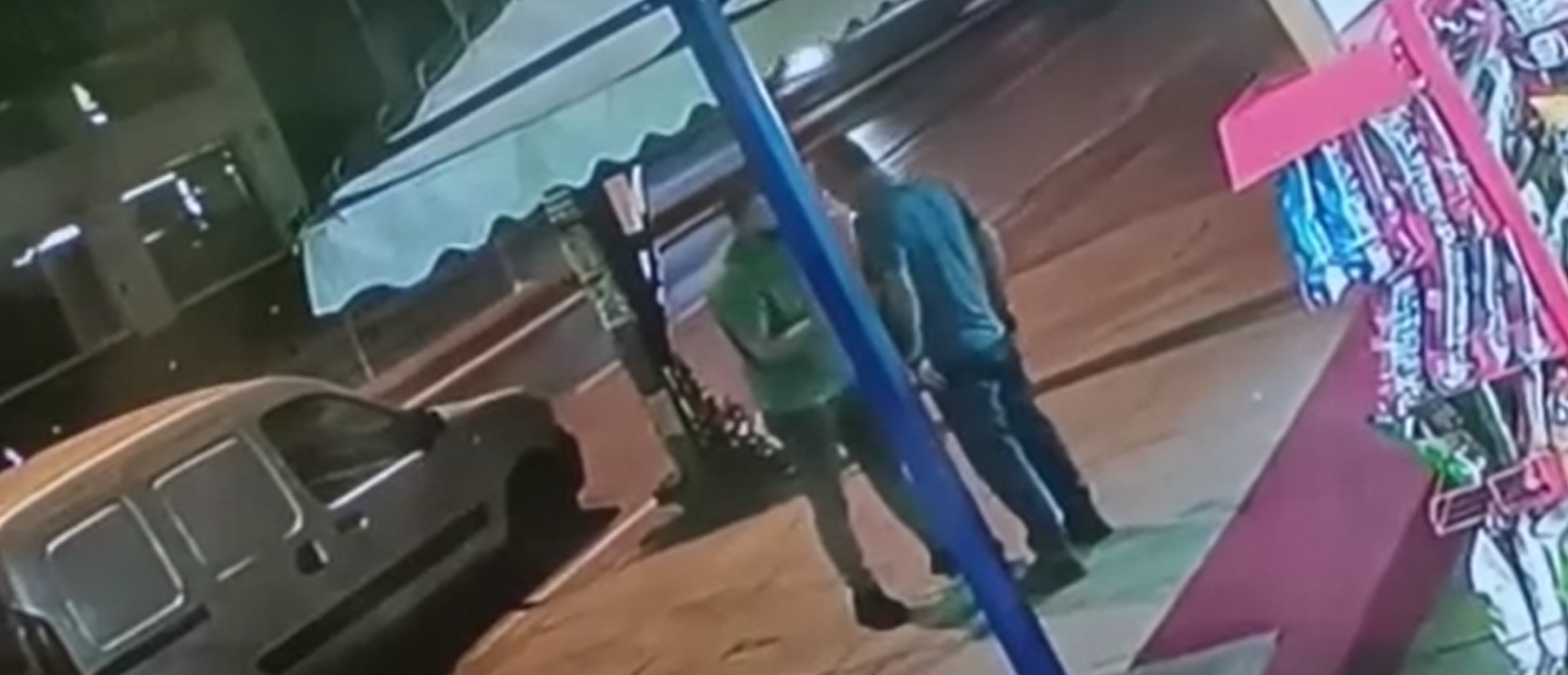 Trafikteki tartışma kavgaya dönüştü: Önce yumruk, sonra kalp masajı