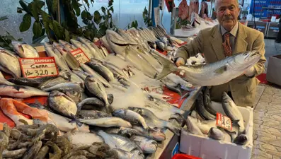 Tezgahta Ramazan bereketi yaşanıyor: "Balık fiyatları dibe inmiş vaziyette"