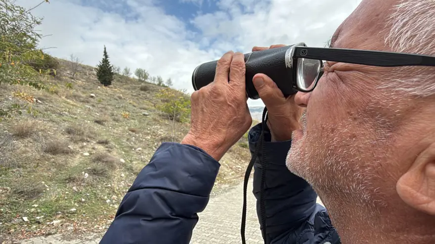 Tokat'ta yolu olmayan mezarlığa dürbünle ziyaret 6