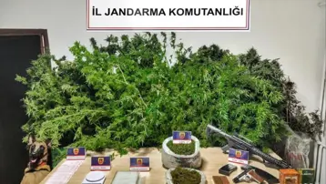 Karabük'te uyuşturucu operasyonu: Üç tutuklama