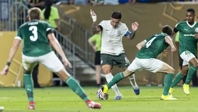 Chelsea yarı finalde