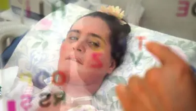 Sadece gözlerini kullanarak Afrika'da su kuyusu açılmasını sağladı