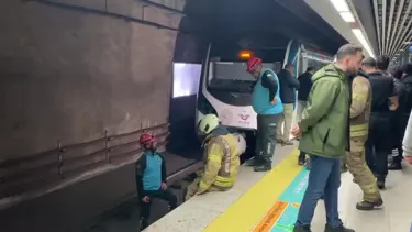 Üsküdar Marmaray İstasyonu'nda raylara atlayan kadın öldü